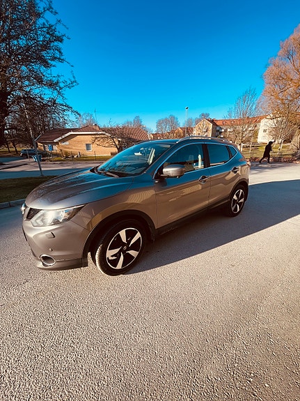 Nissan Qashqai 2 of 5