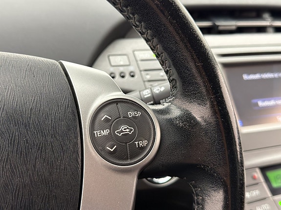 Toyota Prius 18 of 30