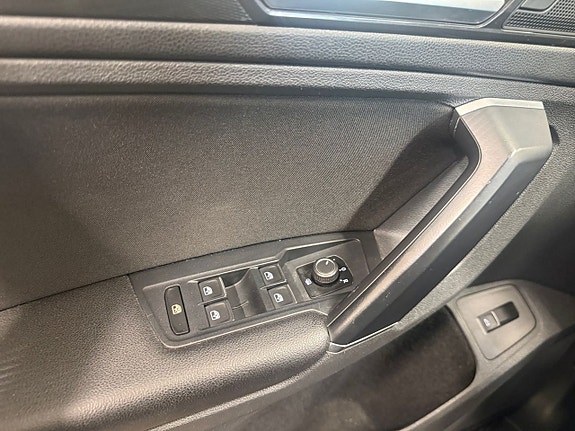 Volkswagen Tiguan 16 of 20