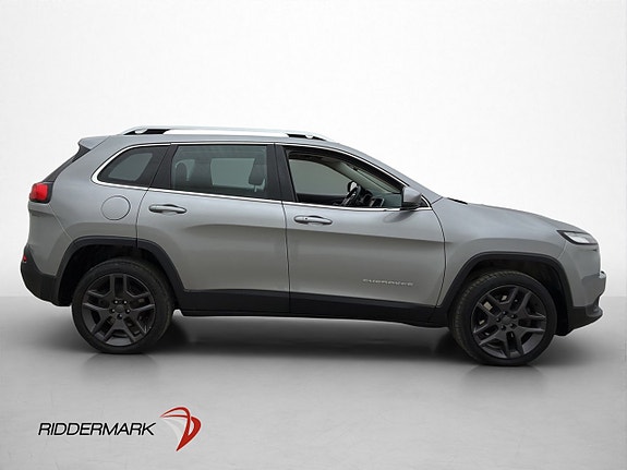 Jeep Cherokee 9 of 30