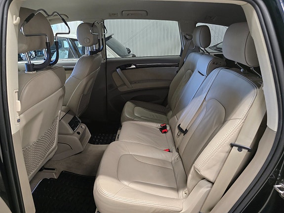 Audi Q7 15 of 24