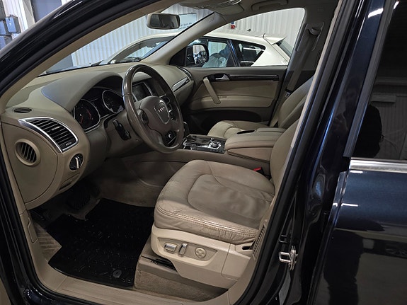 Audi Q7 13 of 24