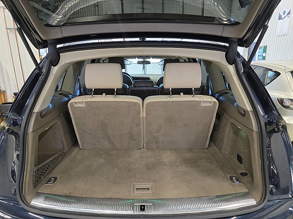 Audi Q7 11 of 24
