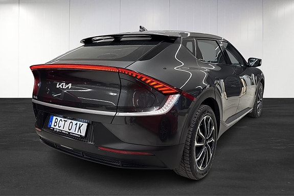 Kia EV6 4 of 11