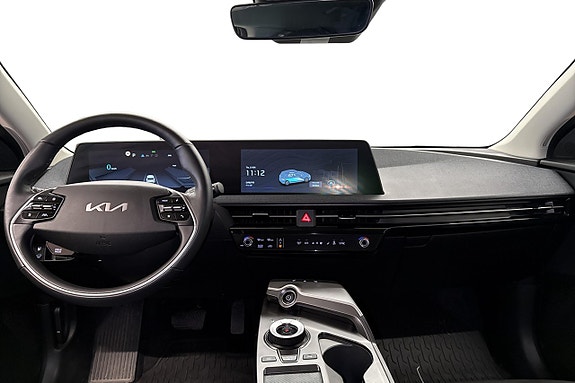 Kia EV6 8 of 11
