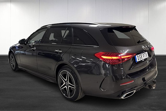Mercedes-Benz C300 de 3 of 5