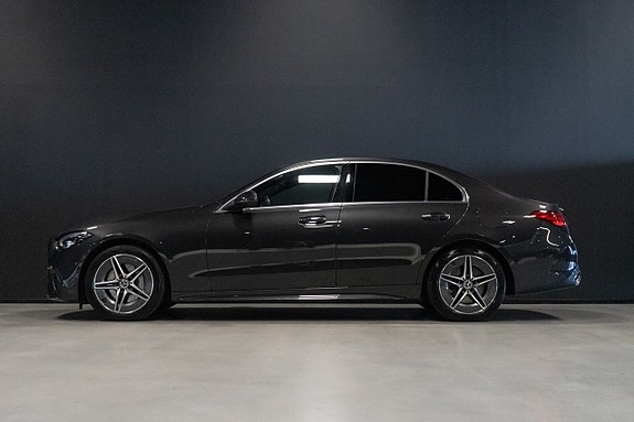 Mercedes-Benz C300 de 2 of 5