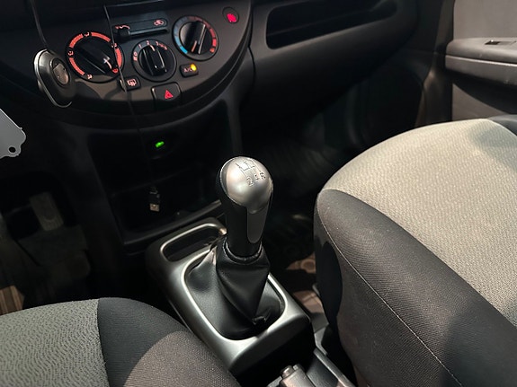 Nissan Note 15 of 21