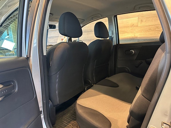 Nissan Note 9 of 21