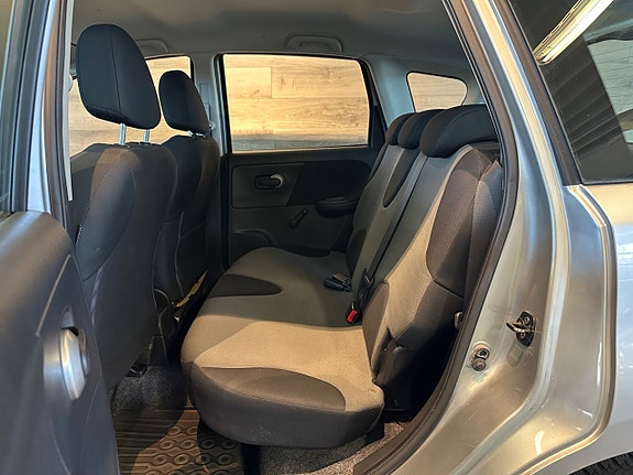 Nissan Note 10 of 21