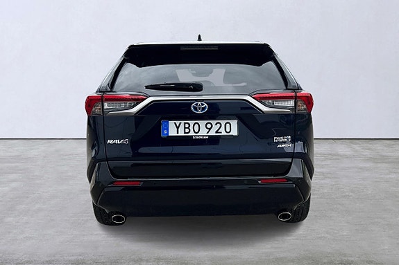 Toyota RAV4 5 of 15