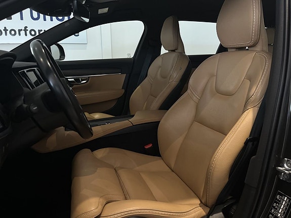 Volvo V90 Cross Country 12 of 26