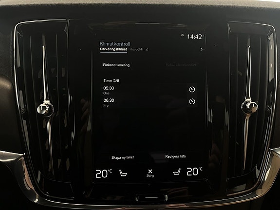 Volvo V90 Cross Country 18 of 26