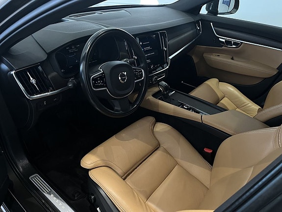 Volvo V90 Cross Country 11 of 26