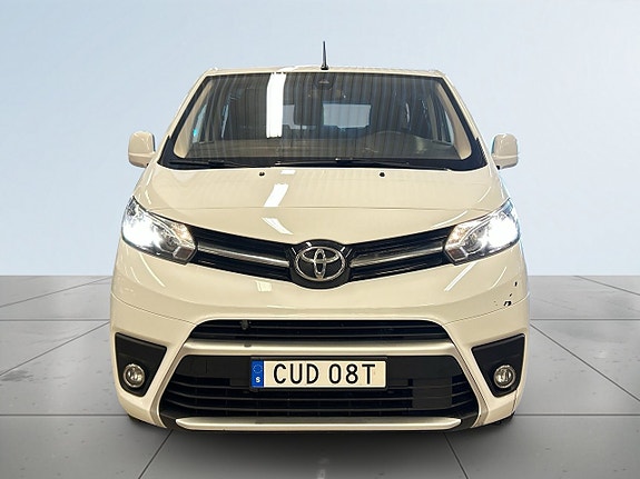 Toyota Proace Verso 2 of 5