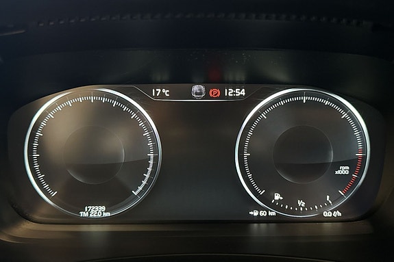 Volvo V90 Cross Country 17 of 29