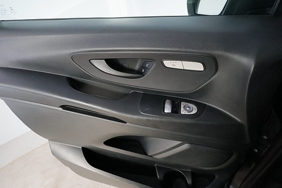 Mercedes-Benz Vito 119 19 of 21