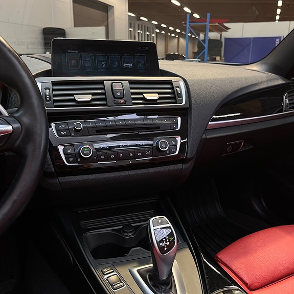 BMW M240i 13 of 15