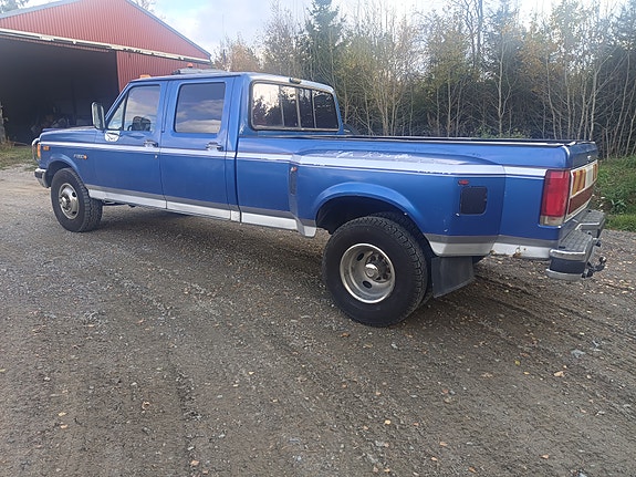 Ford F-350 5 of 5