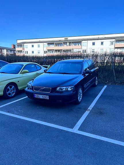 Brugt Volvo V70 2.4