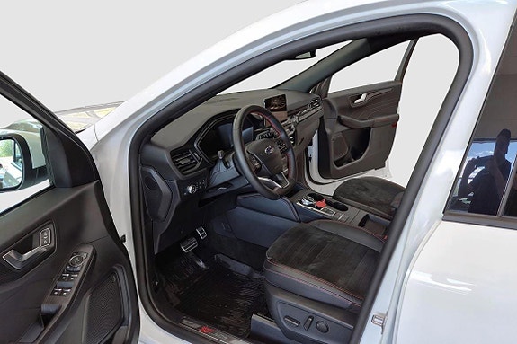 Ford Kuga 7 of 11
