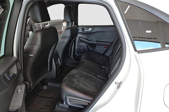 Ford Kuga 8 of 11