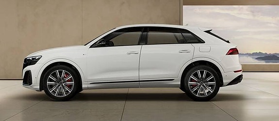 Audi Q8 2 of 5