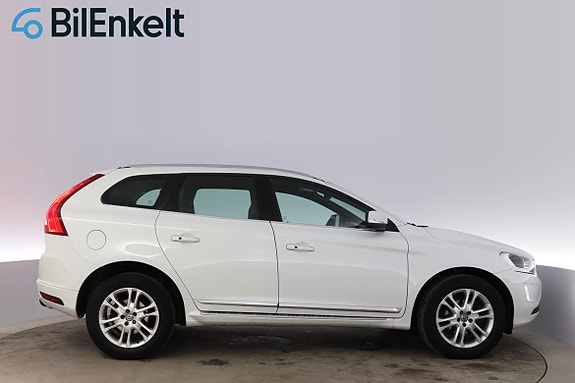 Volvo XC60 3 of 28