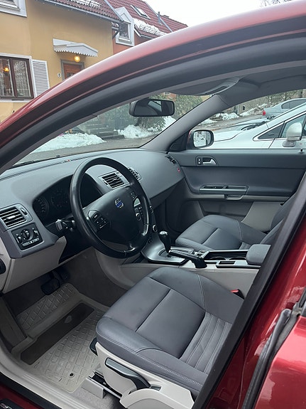 Volvo S40 4 of 12