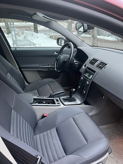 Volvo S40 9 of 12
