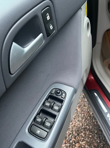 Volvo S40 10 of 12
