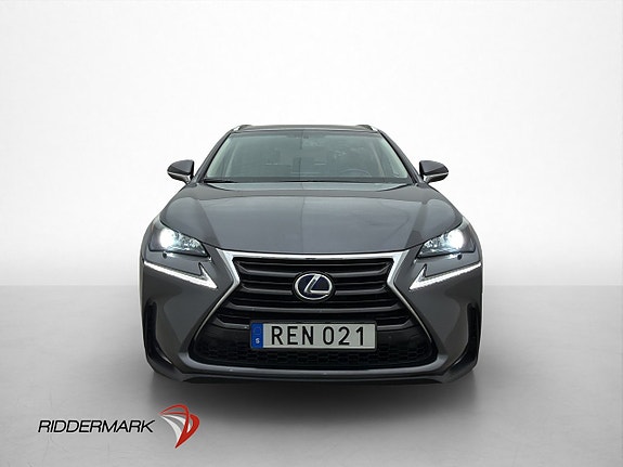 Lexus NX300h 2 of 5