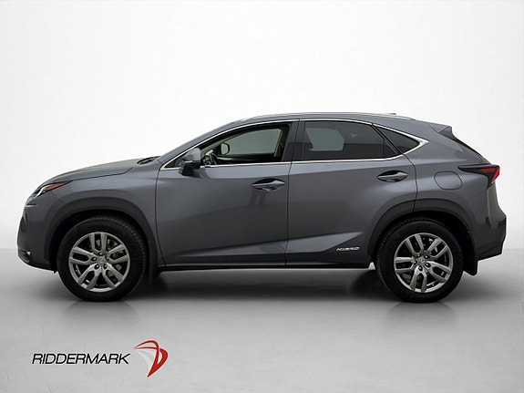 Lexus NX300h 5 of 5