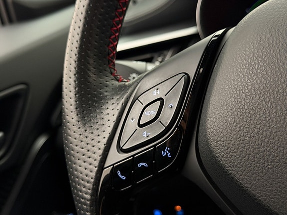 Toyota C-HR 15 of 30
