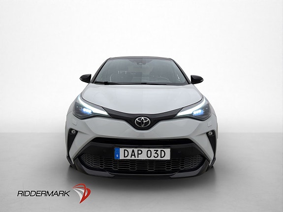 Toyota C-HR 2 of 30