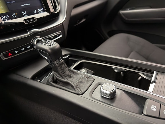 Volvo XC60 22 of 30
