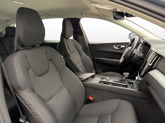 Volvo XC60 24 of 30