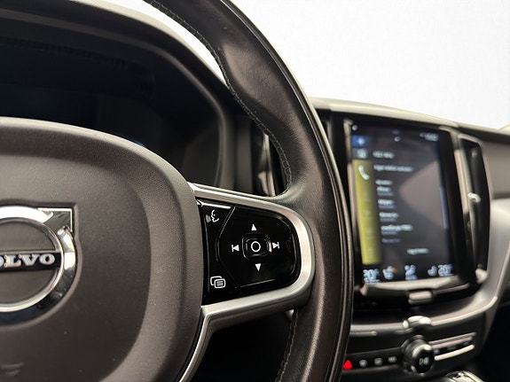 Volvo XC60 15 of 30