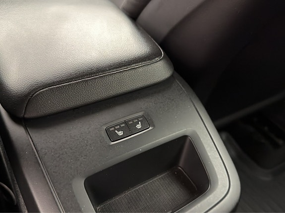 Volvo XC60 27 of 30