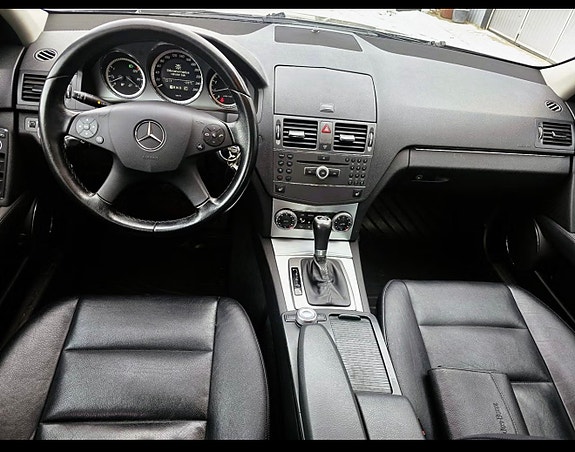 Mercedes-Benz C180 7 of 9