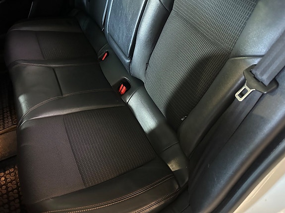 Peugeot 508 RXH 8 of 13