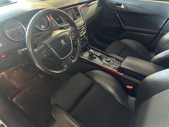 Peugeot 508 RXH 10 of 13