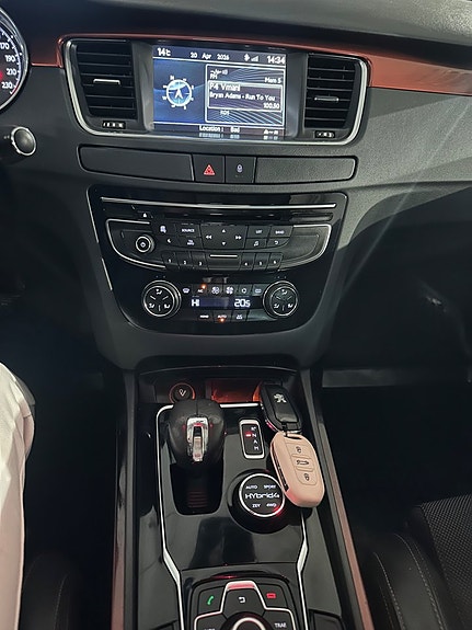 Peugeot 508 RXH 11 of 13