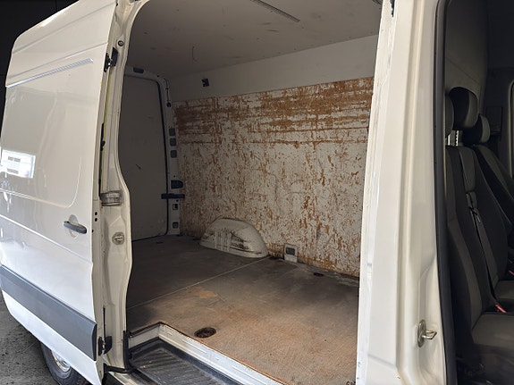 Volkswagen Crafter 35 12 of 25