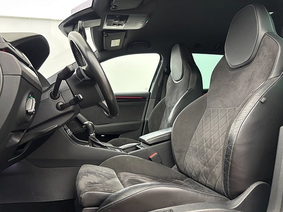 Skoda Superb 14 of 25