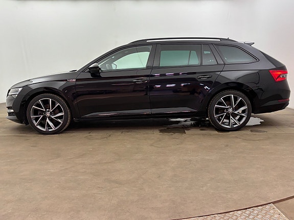 Skoda Superb 3 of 5
