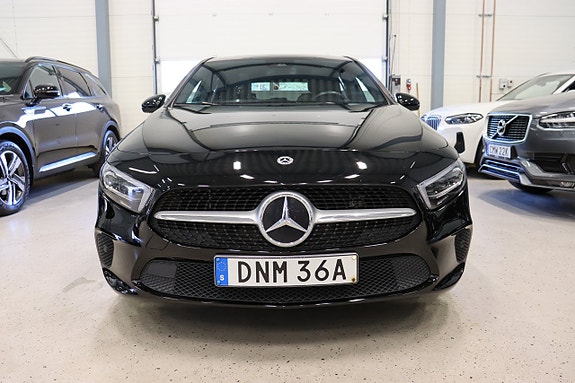 Mercedes-Benz A250 e 3 of 5