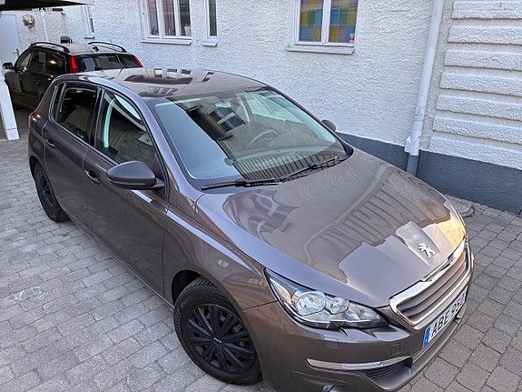 Peugeot 308 5 of 30