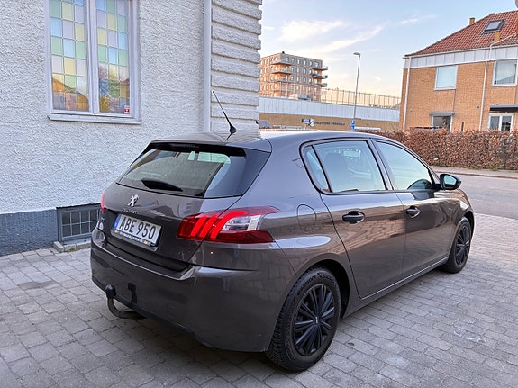 Peugeot 308 12 of 30