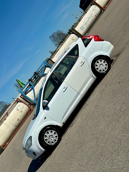 Kia Ceed 2 of 11